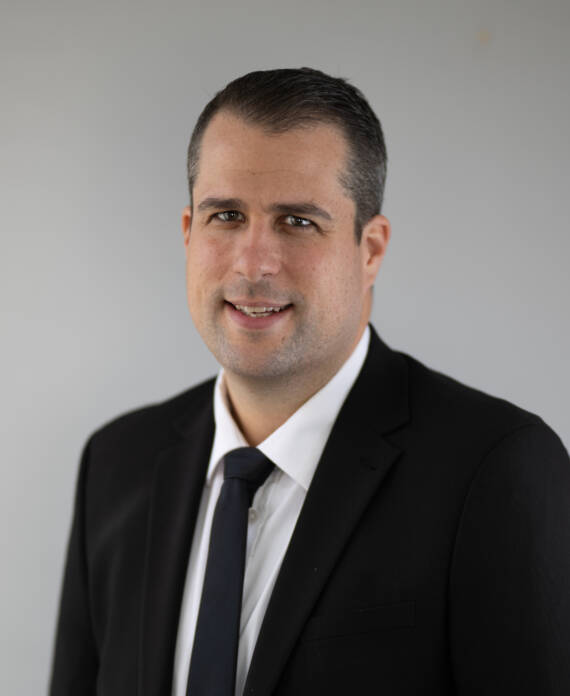 Portrait of Joshua Greenberg, LLB (UP), Managing Director at SWVG Inc.